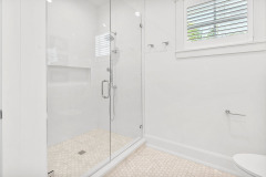 KeyRoyale-51_1-Frameless-Shower-Glass-holmes-beach-anna-maria-island